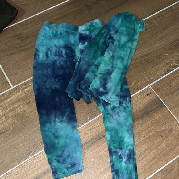 Boys size 6 pajama bundle - Picture 3 of 5